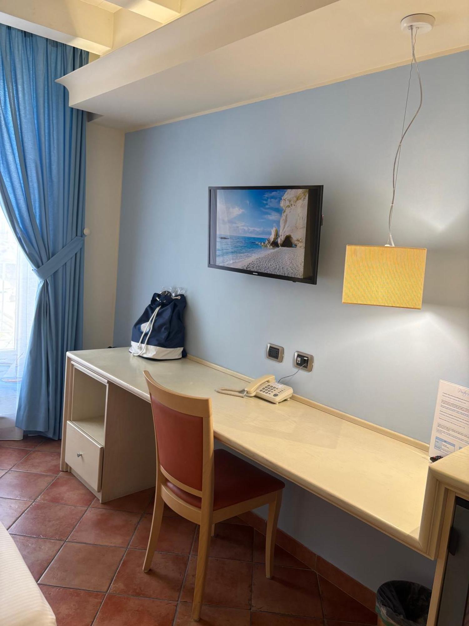 Portercole B&B Тропеа Екстер'єр фото